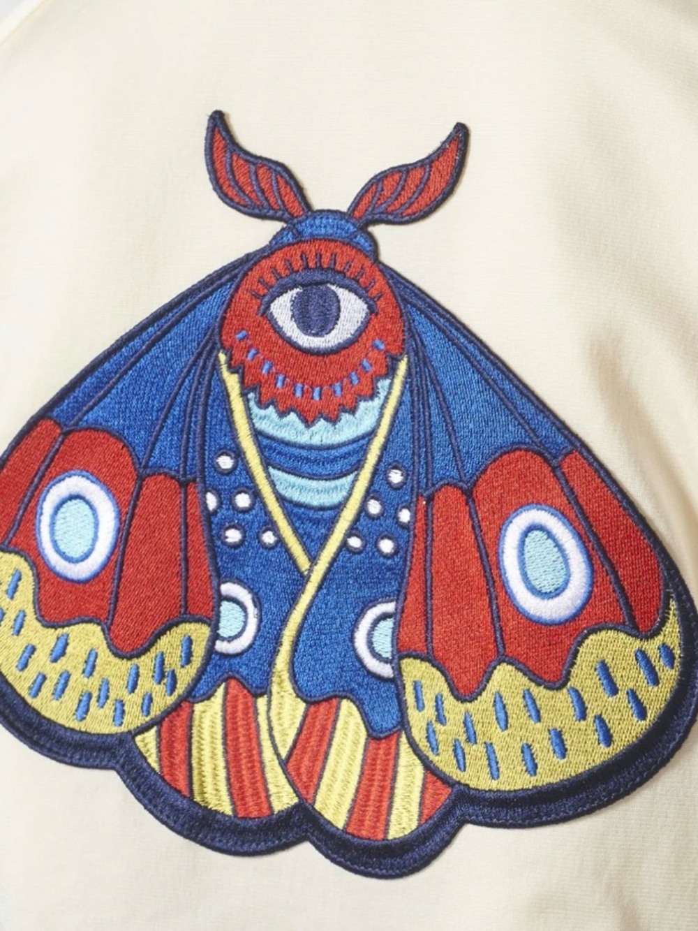 adidas Cream Jacket with Blue Logo Tags - Picture 4 of 7